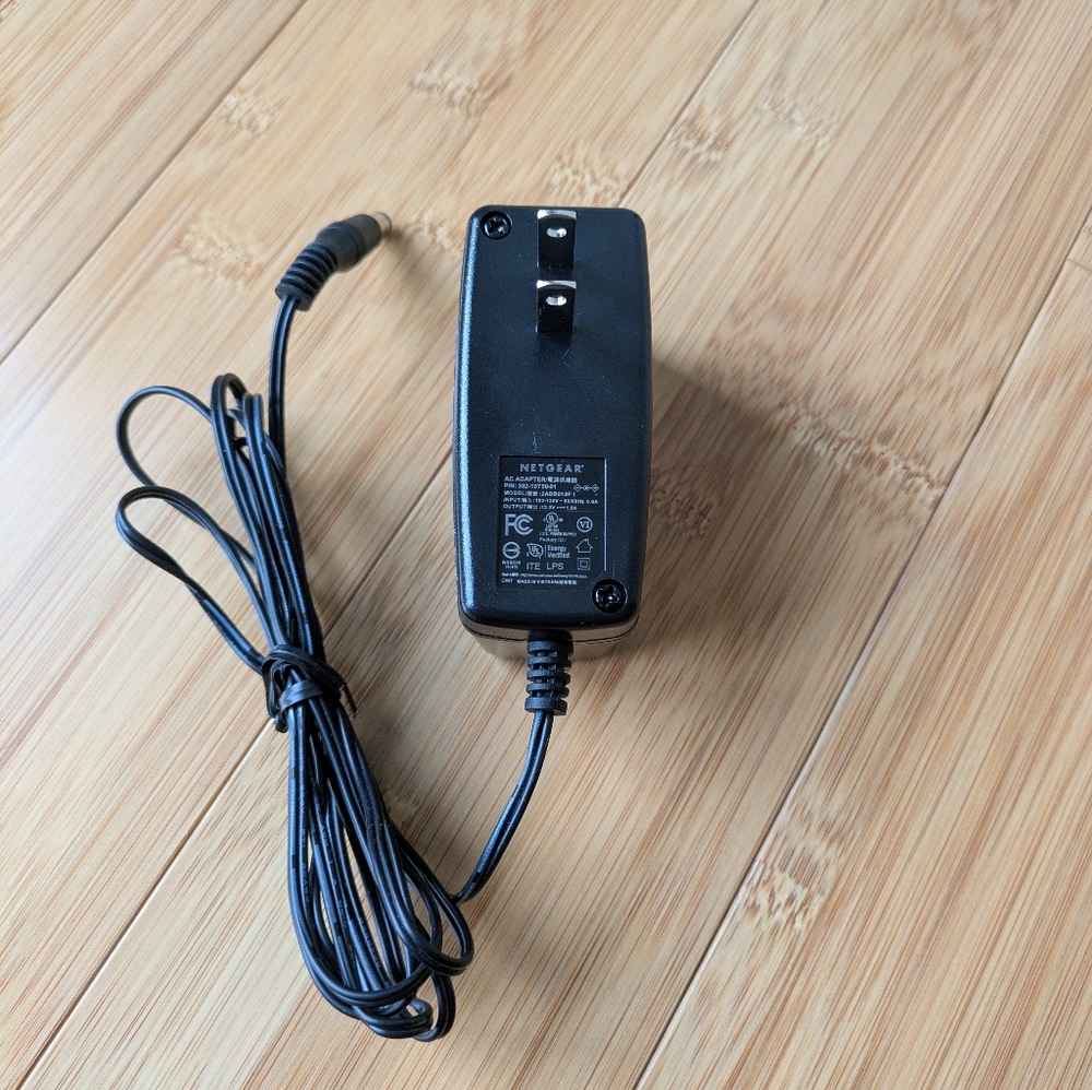 Netgear CM500 High Speed Cable Modem - Picture 2 of 6